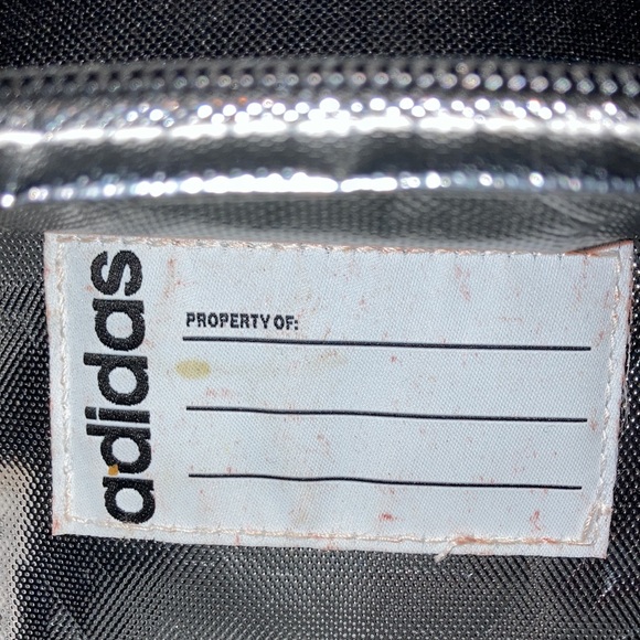 Adidas lunch bag. Insulated to keep cold and hot - Picture 3 of 5